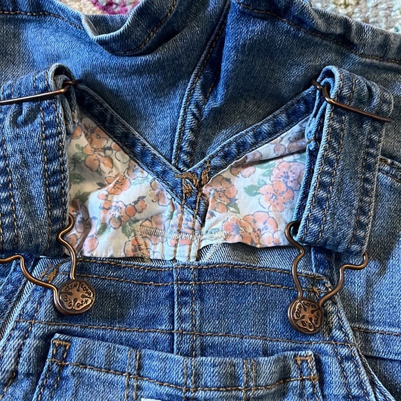 Oshkosh Denim Floral Shortall Overalls - Picture 7 of 8